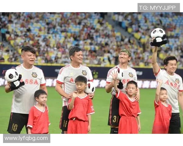 知名足球明星在飞往慈善赛途中遭遇飞机失事引发全球哀悼与关注